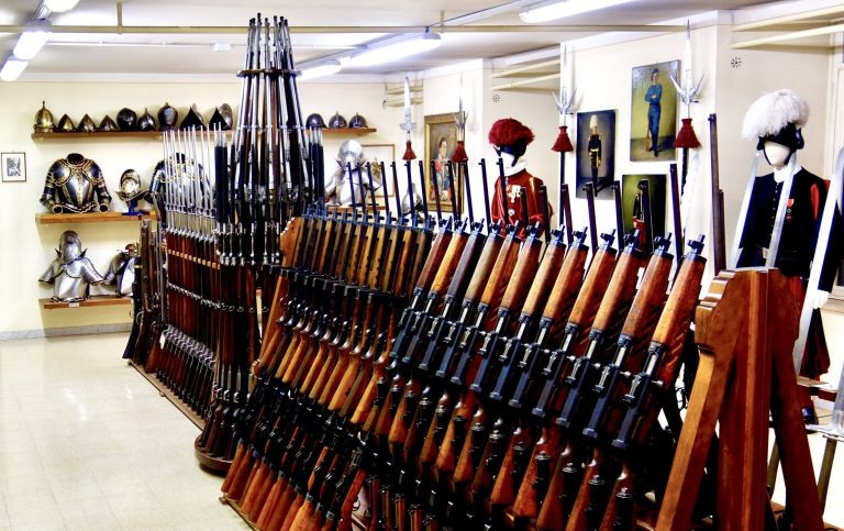 Pope Slams Weapons Makers as Controllers of the ‘Puppet-Strings of War’