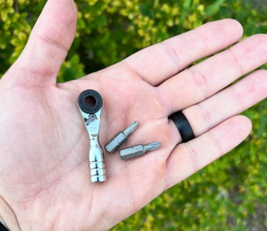 The EDC Tool Roll: 711L Mini Ratchet Wrench